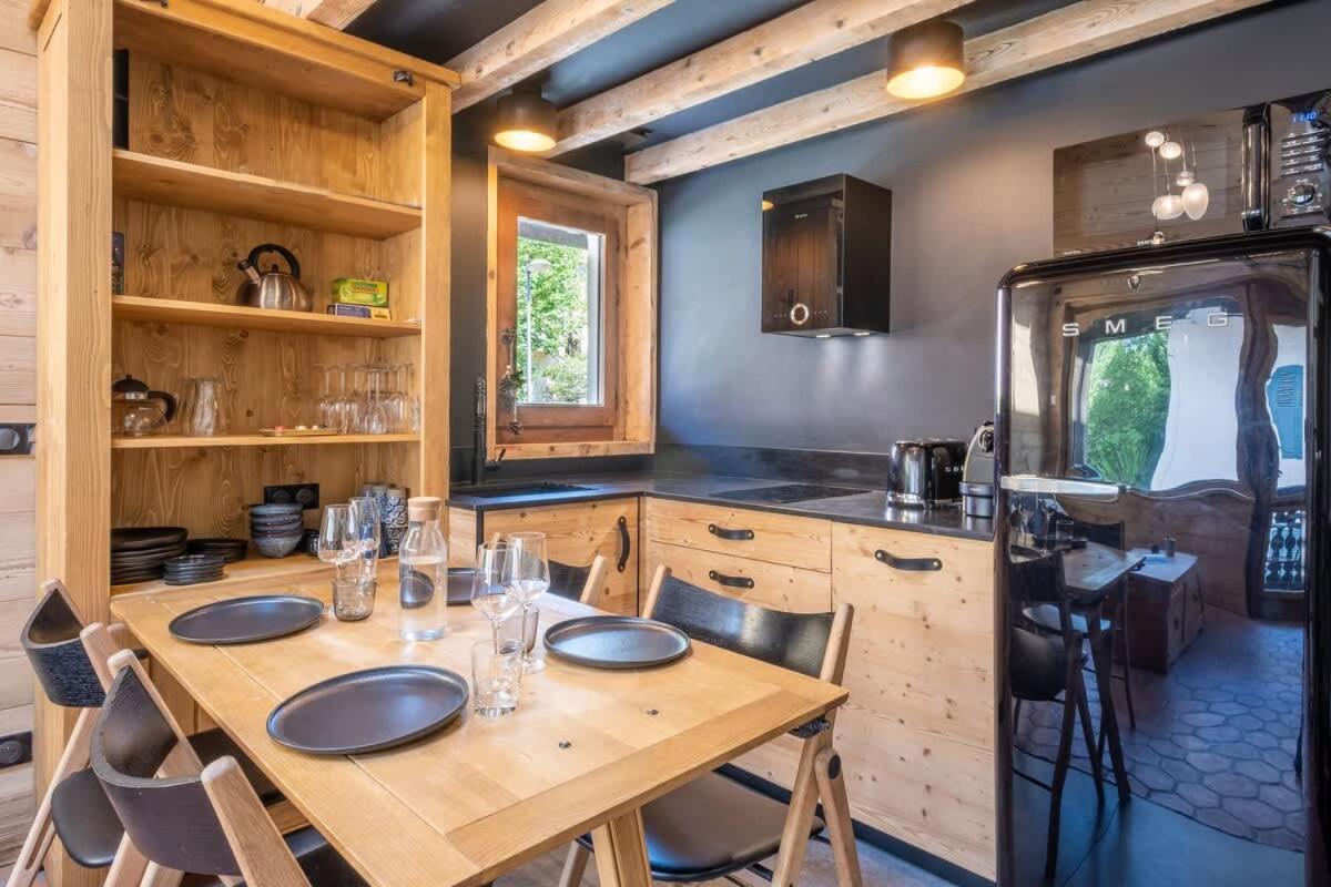 Chalet Racar Pour 4 Personnes, Centre Ville Et Vue Sur La Montagne Chamonix Extérieur photo
