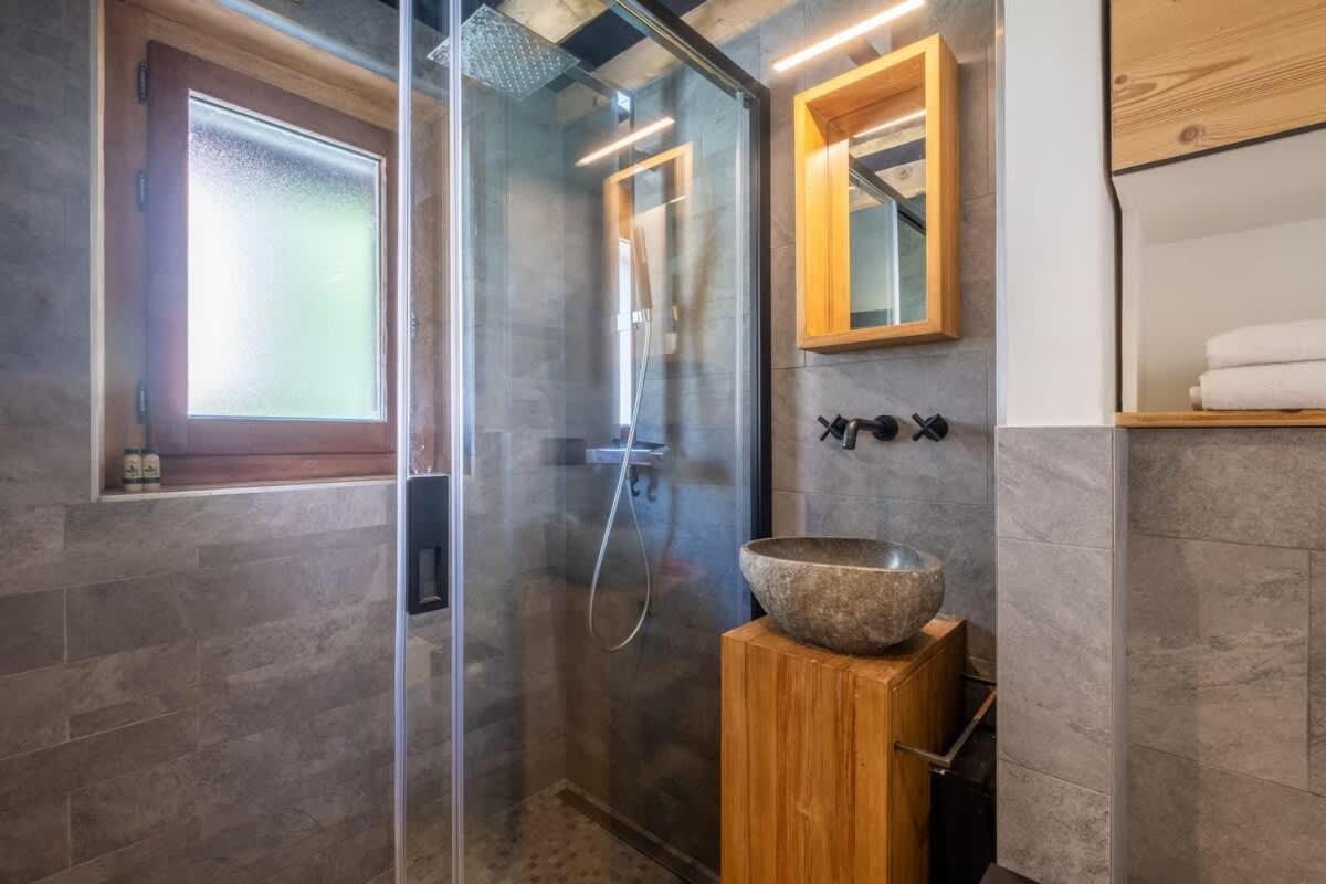 Chalet Racar Pour 4 Personnes, Centre Ville Et Vue Sur La Montagne Chamonix Extérieur photo